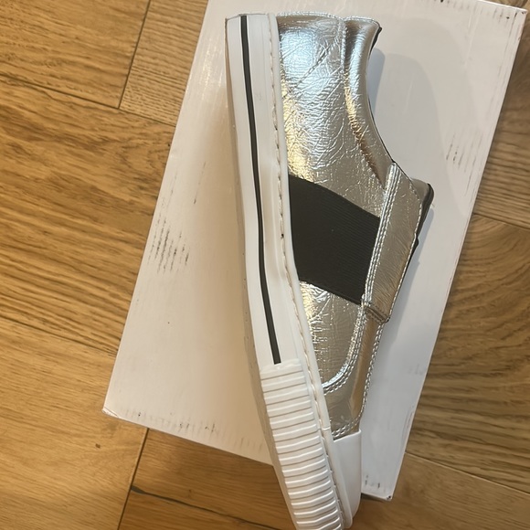 NWT Silver Fashion sneakers CK Jeans - Picture 5 of 8